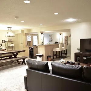Cozy Homestay Calgary